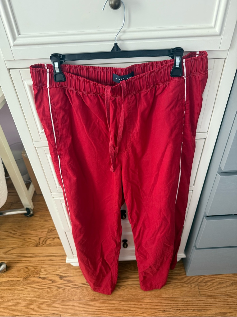 Aéropostale red track pants size L